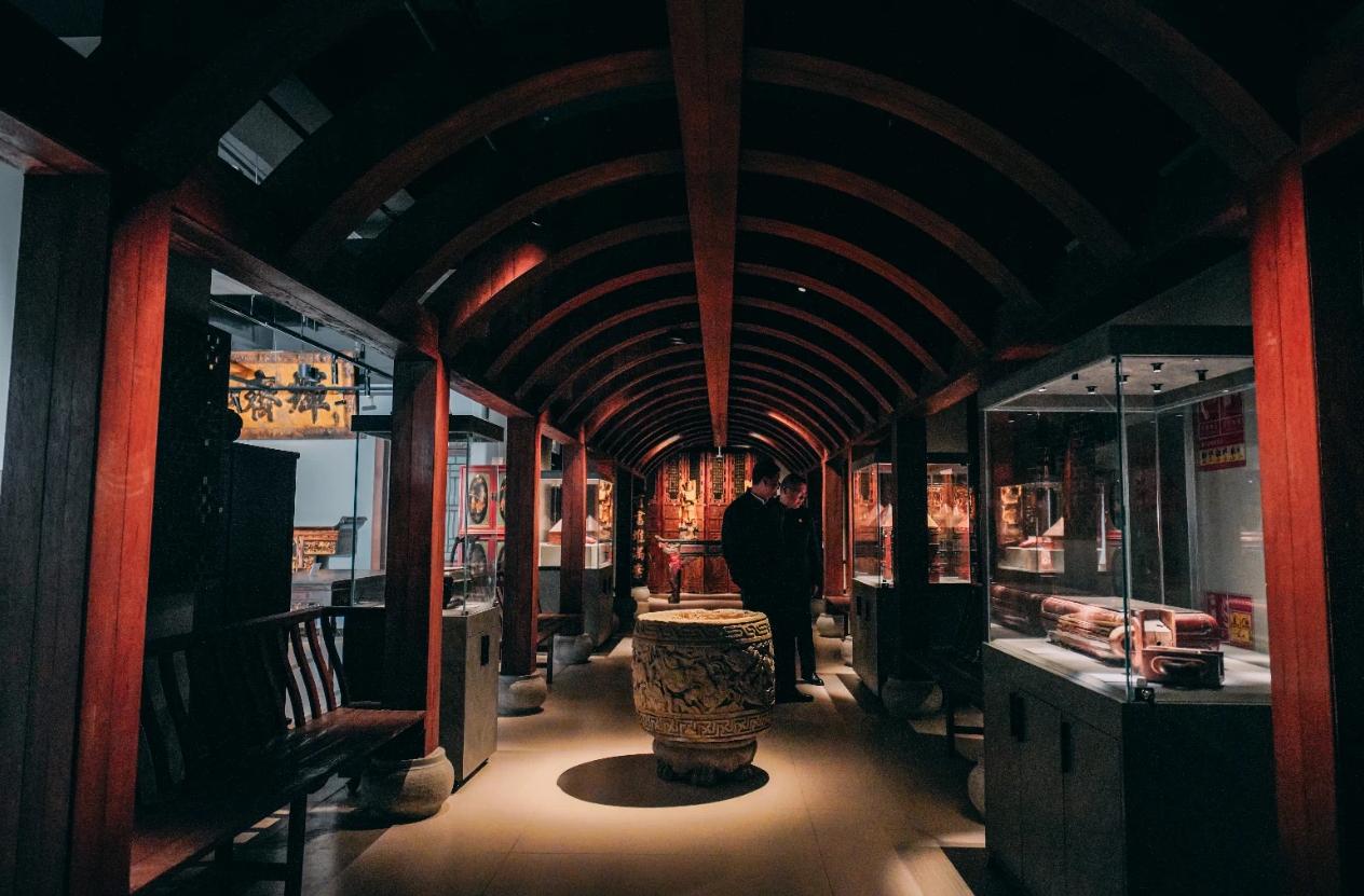 正式亮相!云经管翰文院·艺术文化产业学院揭牌成立 第 25 张 正式亮相!云经管翰文院·艺术文化产业学院揭牌成立 第 25 张