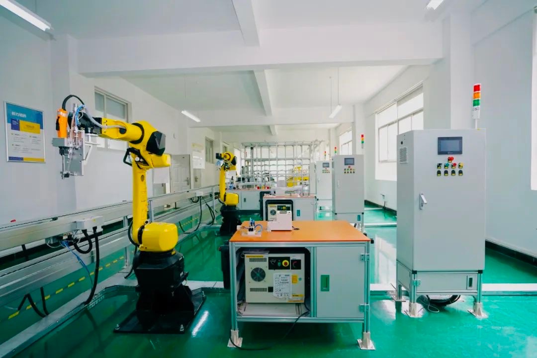 再投350万！云经管这个实验室将全新升级！ 第 7 张