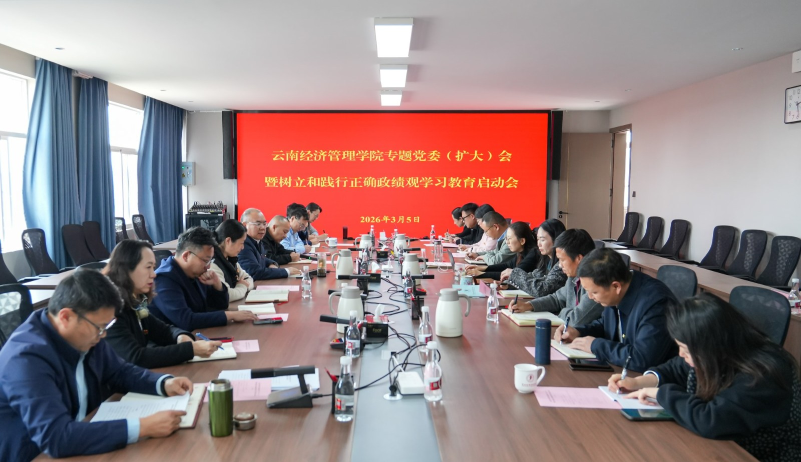 XXX05032.jpg XXX05032.jpg